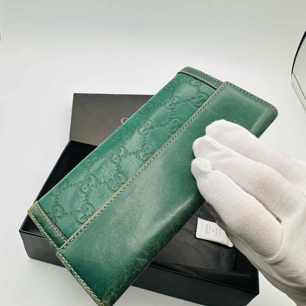 Gucci Guccissima Gold Clasp Wallet - Picture 3 of 11